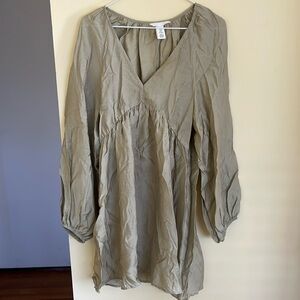 Flowy H&M dress, sage green, size XS fits like size S